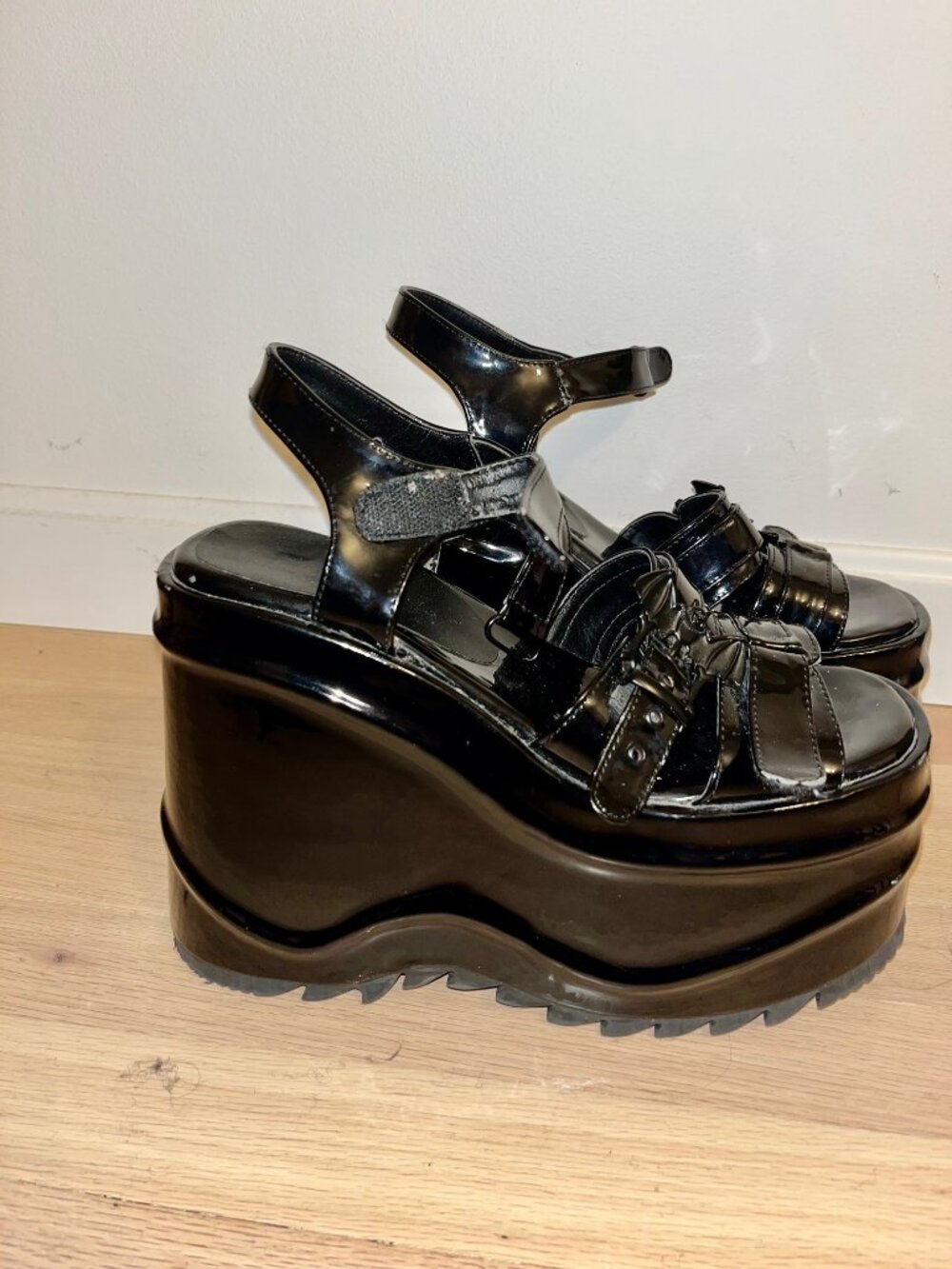 Demonia Wave-13 Wedge Platform Sandals Size 10